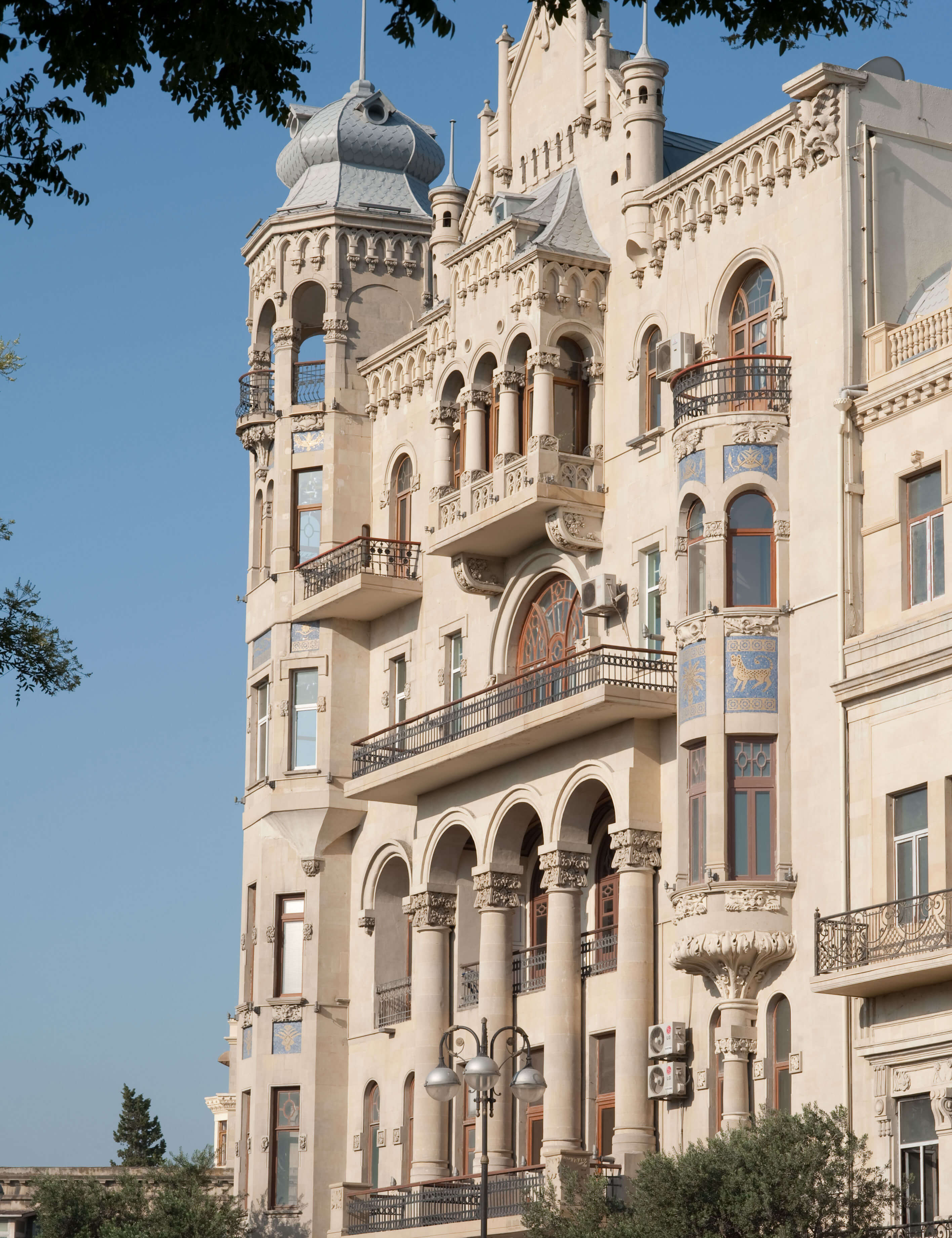 Baku Oil Heritage Walking Tour