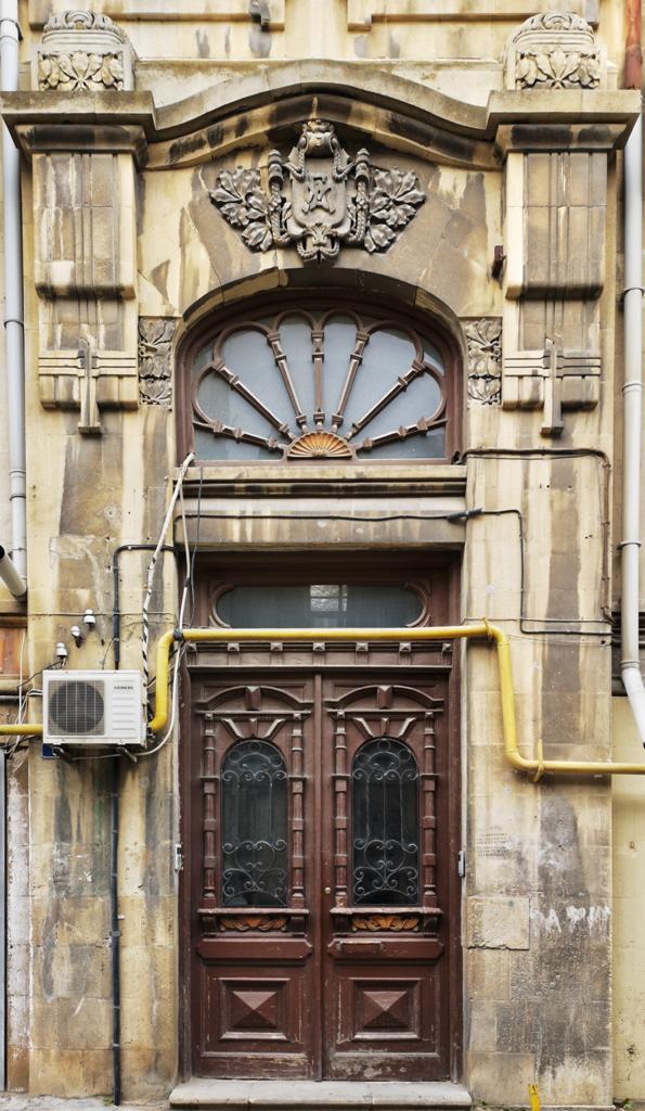 Doors of Baku: Architecture and Art-Nouveau