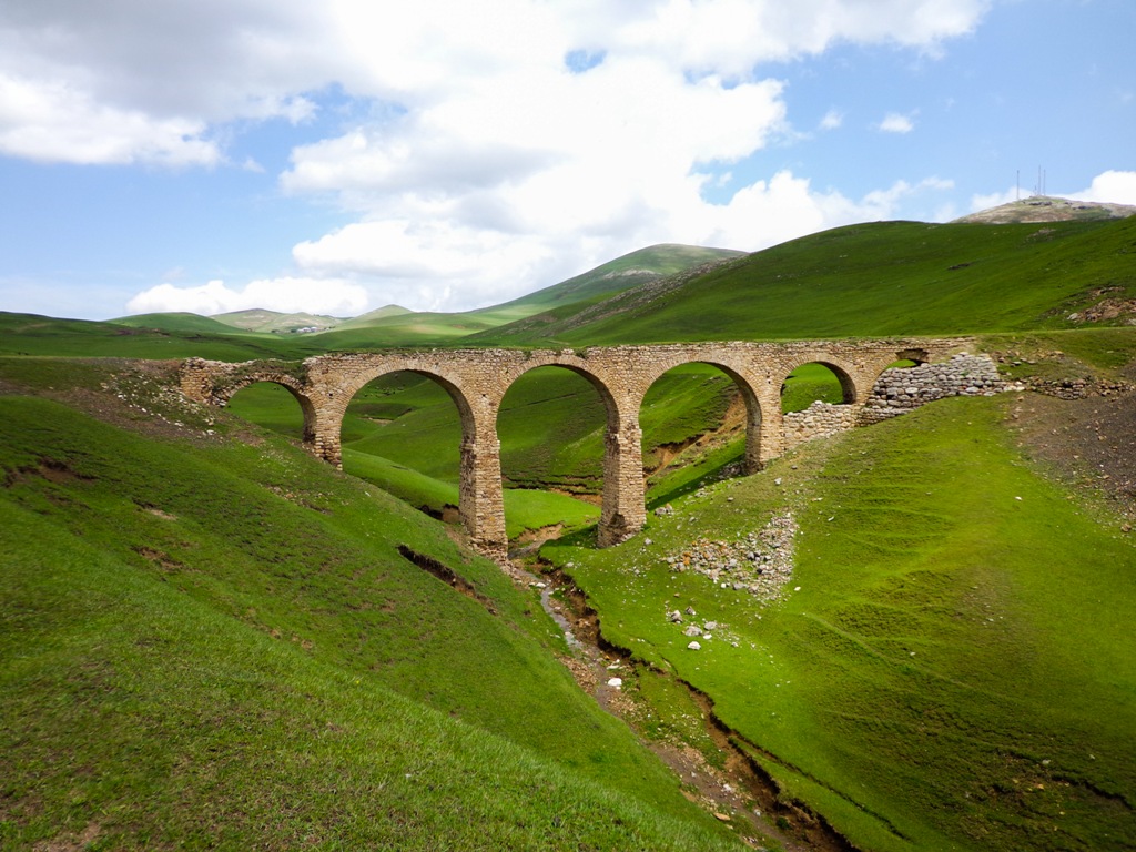 Hiking in Azerbaijan Gadabay Siemens Heritage