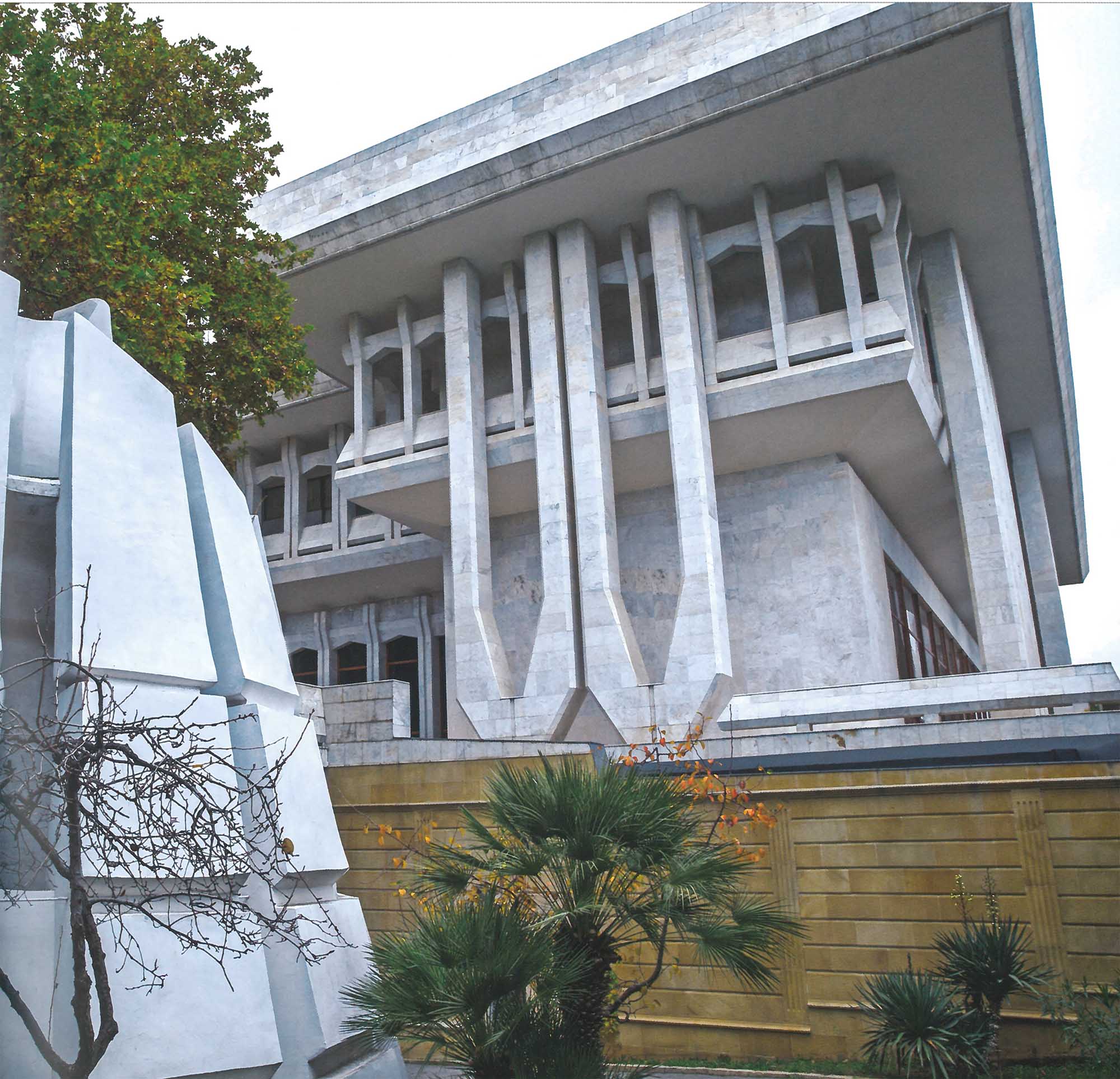 Soviet Modernism in Baku