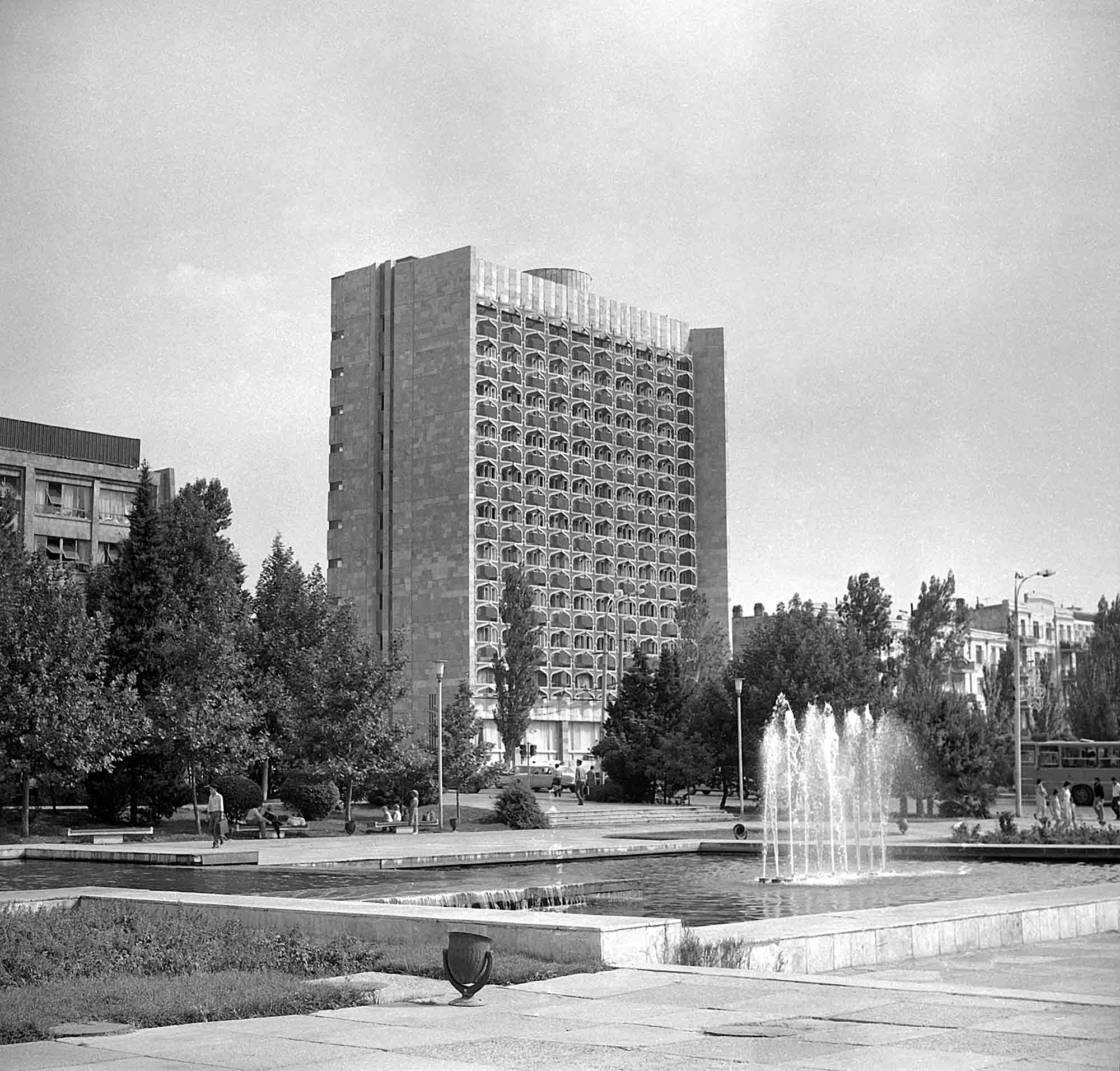 Soviet Modernism in Baku