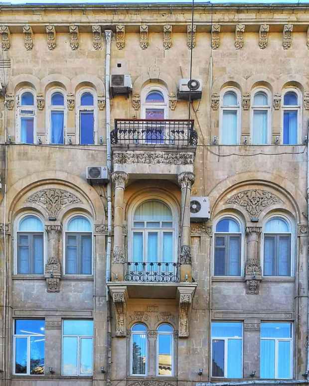 Facade Ashumov's Profitable Hosue and Art-Nouveau Architecture in Baku