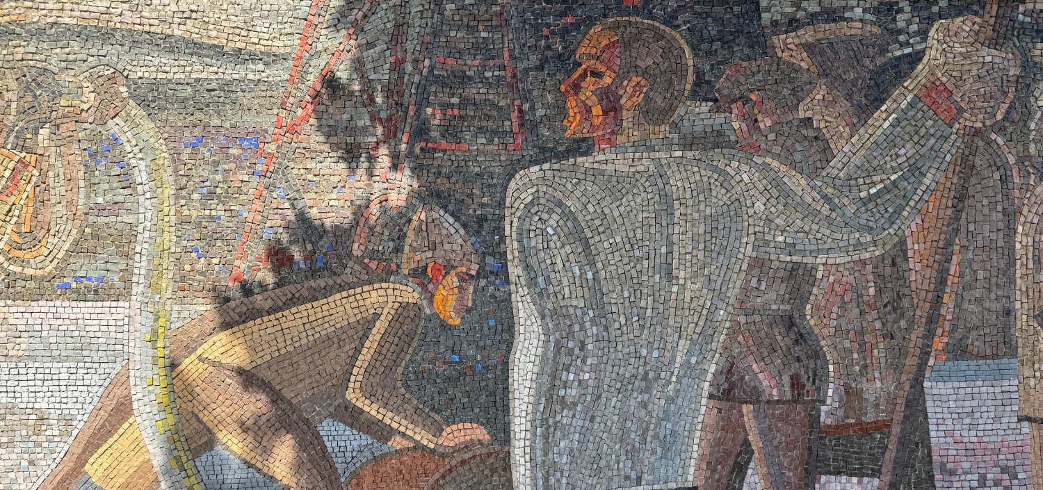 “Bakı neftçilərinin qəhrəmanlıq keçmişi” (1977) mozaika kompozisiyasından fraqment. Müəllif/Rəssam: Mirzağa Qafarov. Şəkil: Qanı Nəsirov